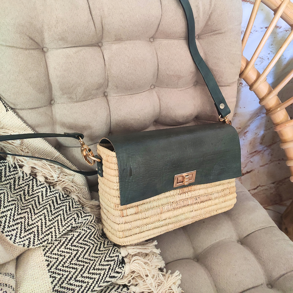 Sac à Bandoulière en Raphia avec Rabat en Cuir Naturel