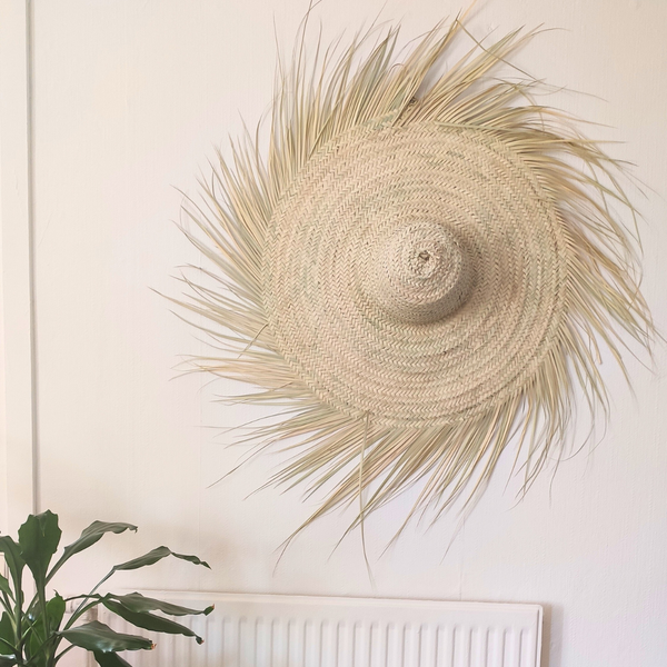 Chapeau Mural Frangé en Feuilles de Palmier