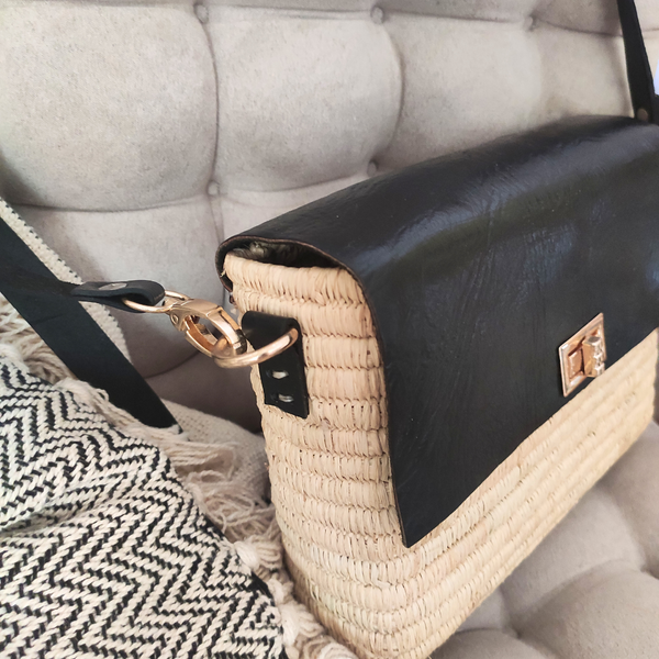 Sac à Bandoulière en Raphia avec Rabat en Cuir Naturel