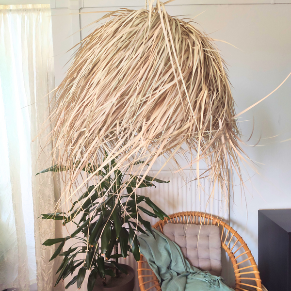 Suspension Frangée en Feuilles de Palmier