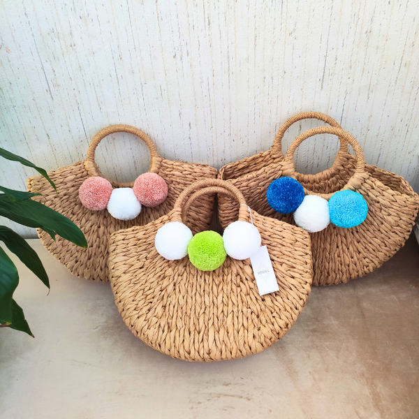 Sac en Papier Crocheté avec Pompons