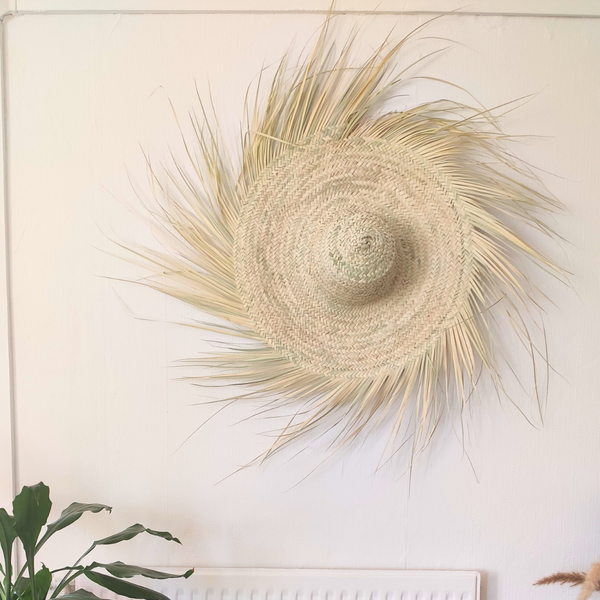 Chapeau Mural Frangé en Feuilles de Palmier