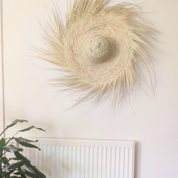 Chapeau Mural Frangé en Feuilles de Palmier