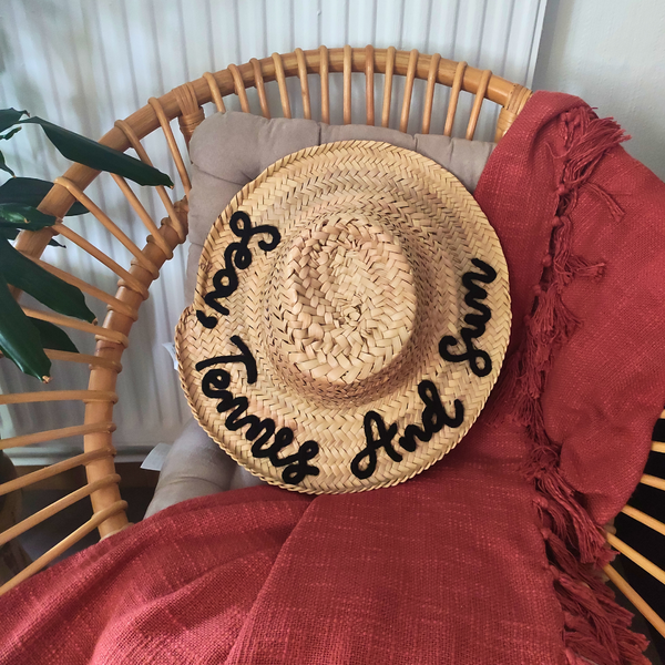 Chapeau en Feuilles de Palmier à Personnaliser