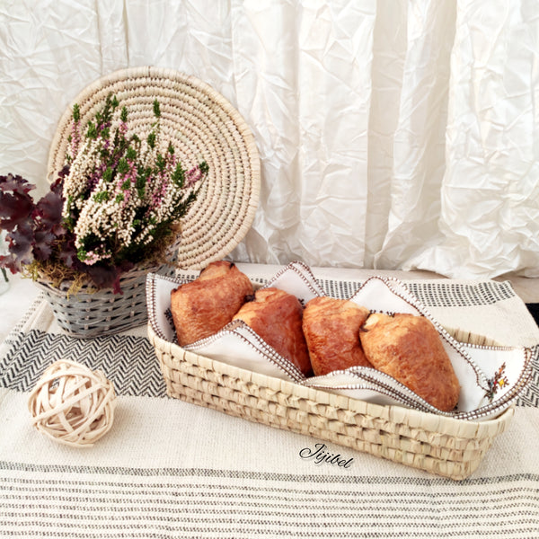 Panier en Feuilles de Palmier Tressées