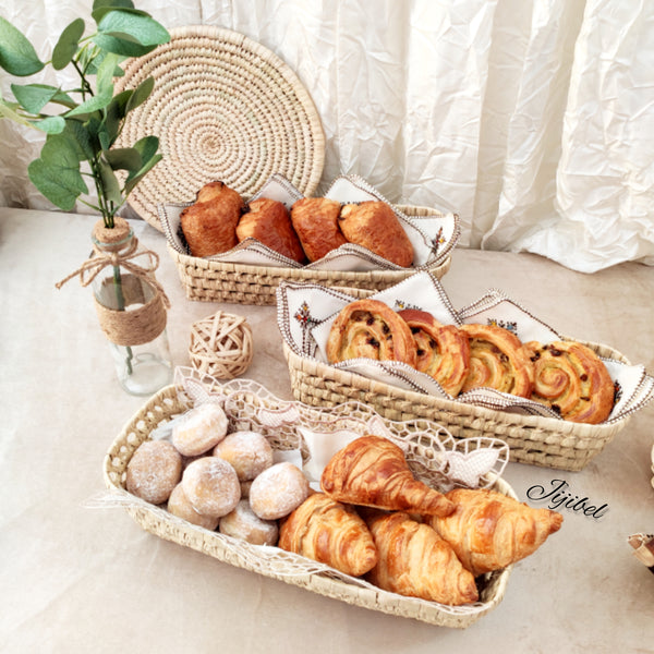 Panier en Feuilles de Palmier Tressées