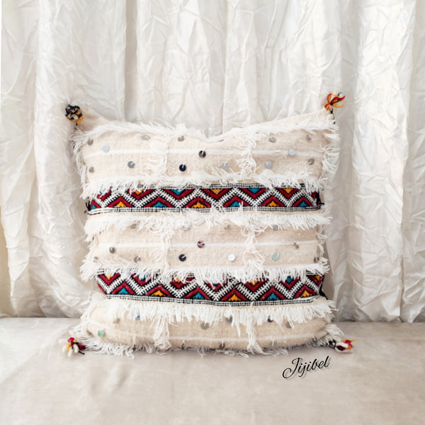 Coussin sequins blanc tissé et brodé à la main