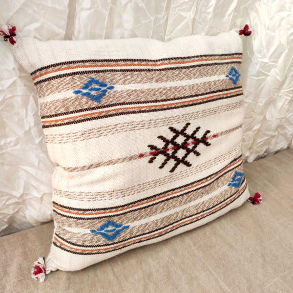 Coussin blanc beige tissé et brodé à la main