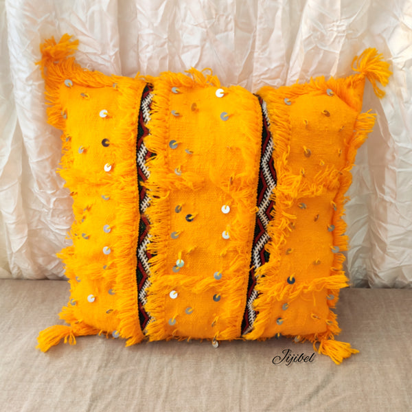 Coussin sequins jaune tissé et brodé à la main